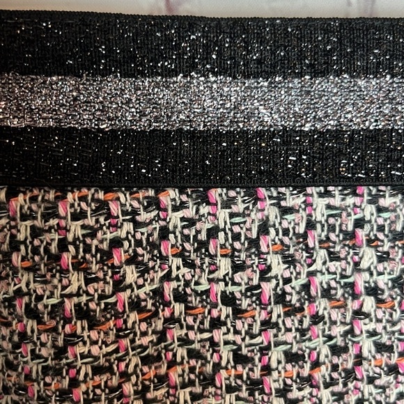 Comma, Short Tweed Boucle Skirt with Sparkly Waist - Picture 5 of 13